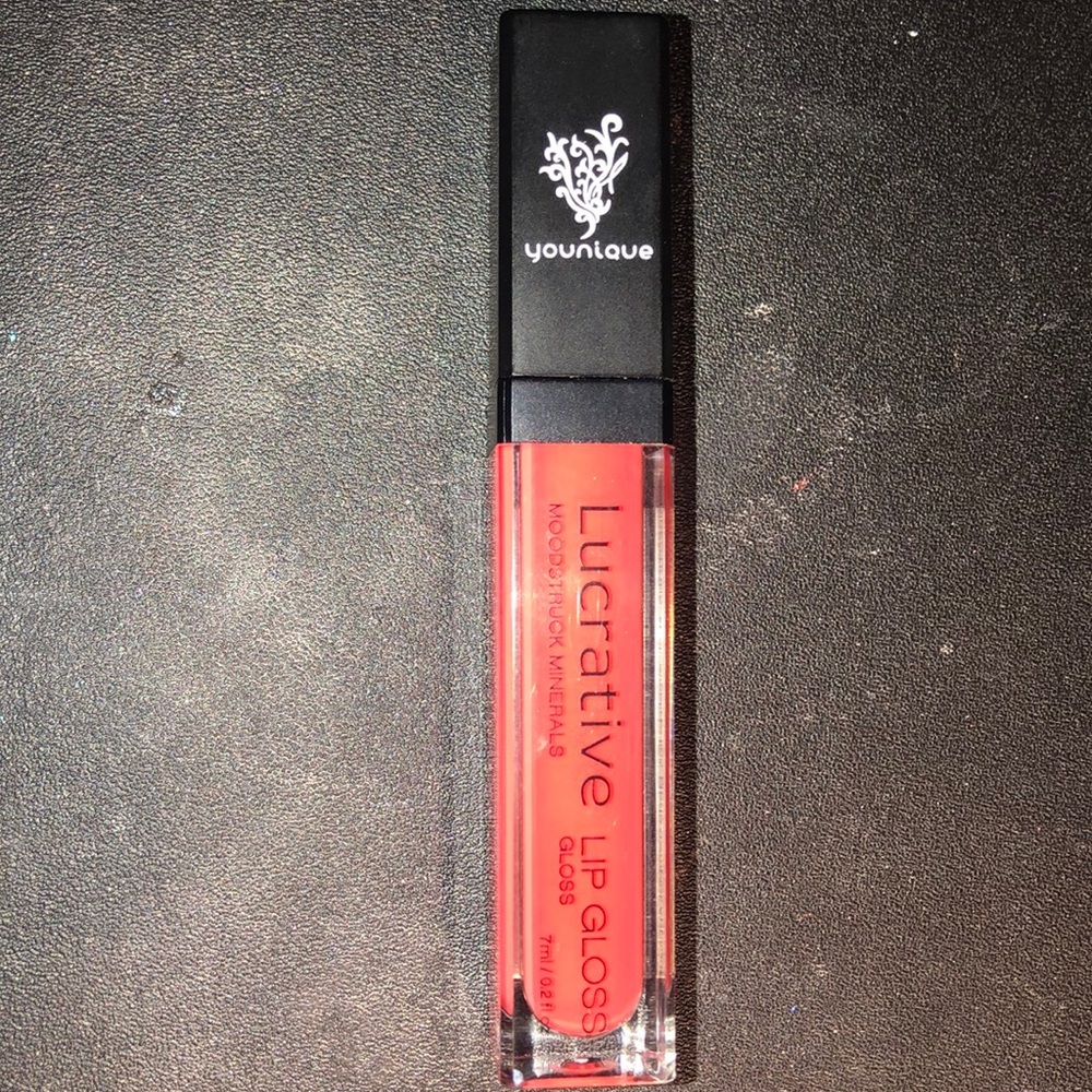 Red lip gloss